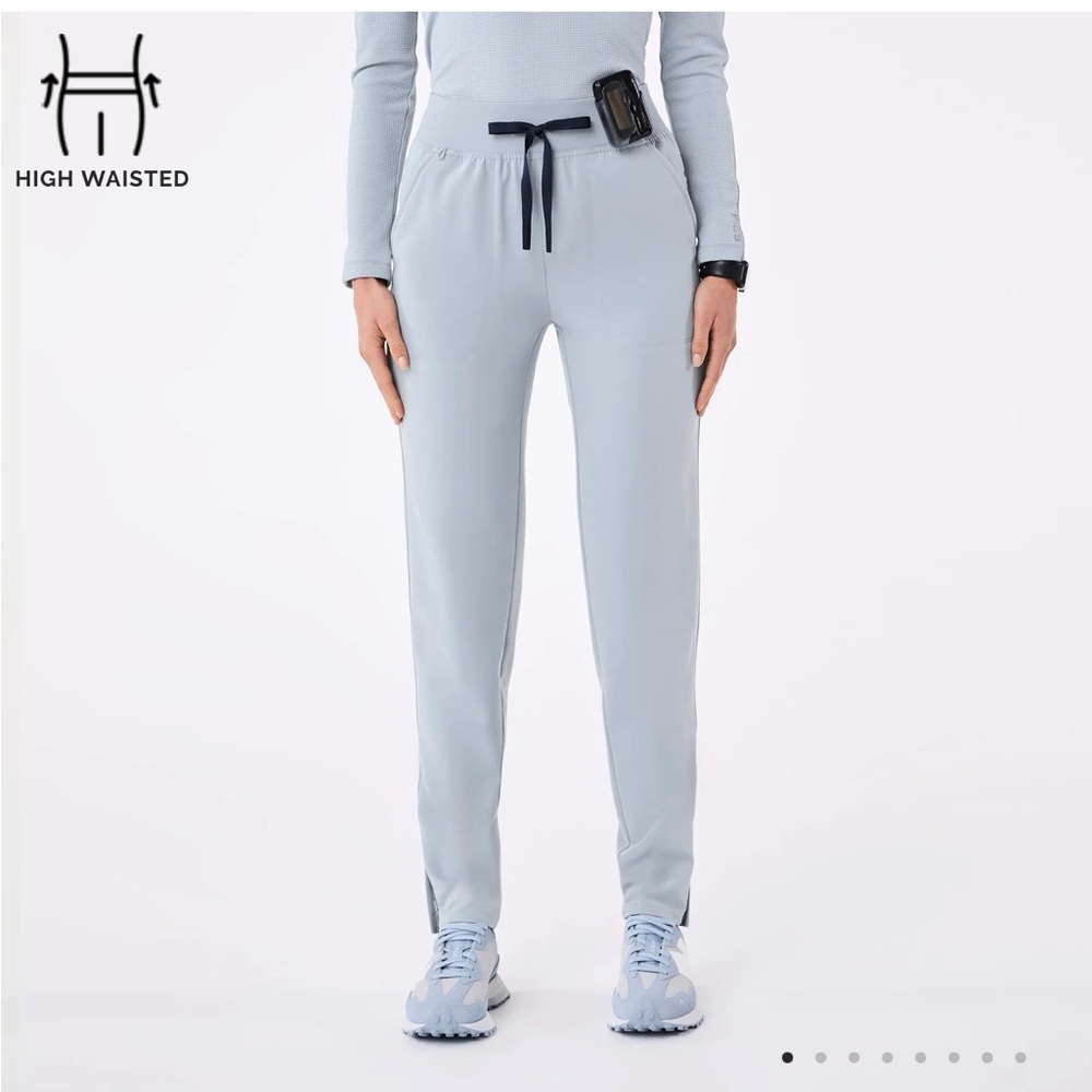 baby blue figs scrubs - Picture 5 of 5